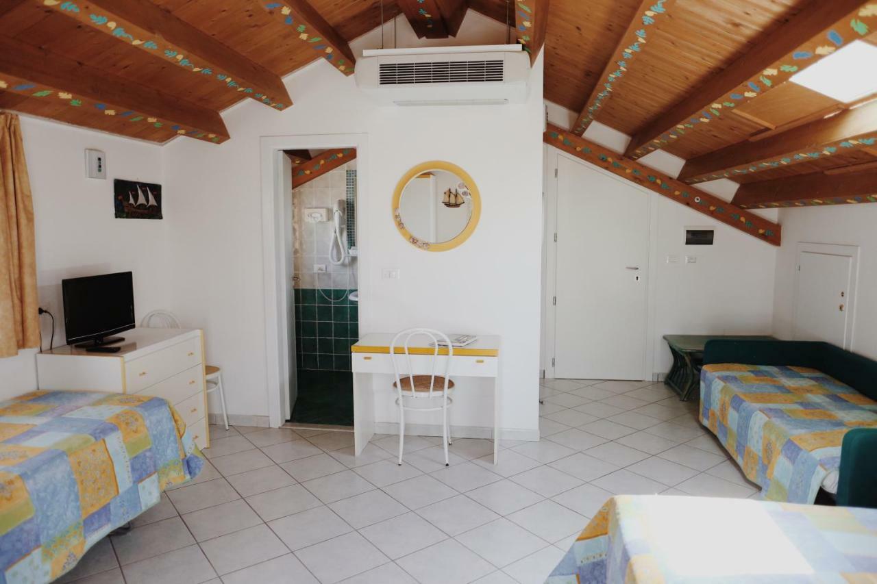 Hotel Marconi Κατόλικα Εξωτερικό φωτογραφία